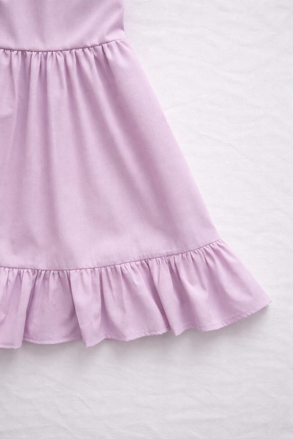 vestido lila en lino